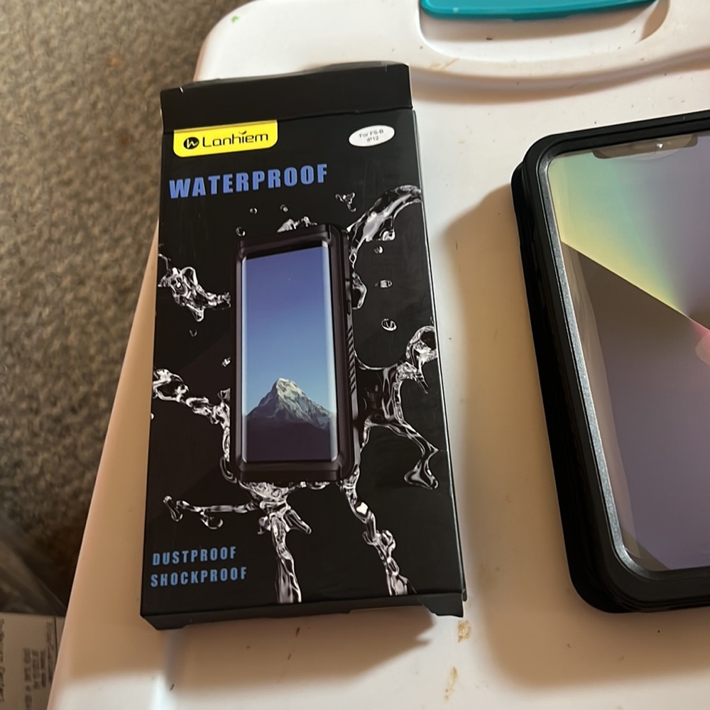 iPhone  case - Picture 2 of 4